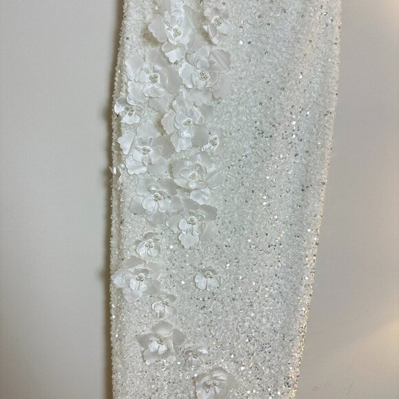 HELSI Helsi Brice Halter Sequin Column Maxi Dress in White Size Medium - Picture 6 of 16